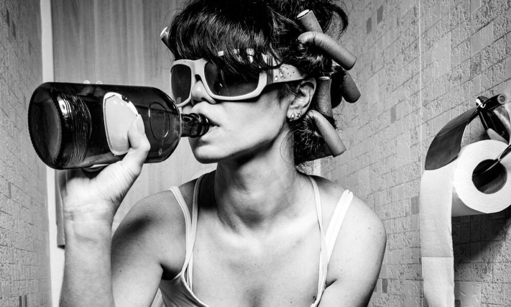 Alkohol Meedchen drénken