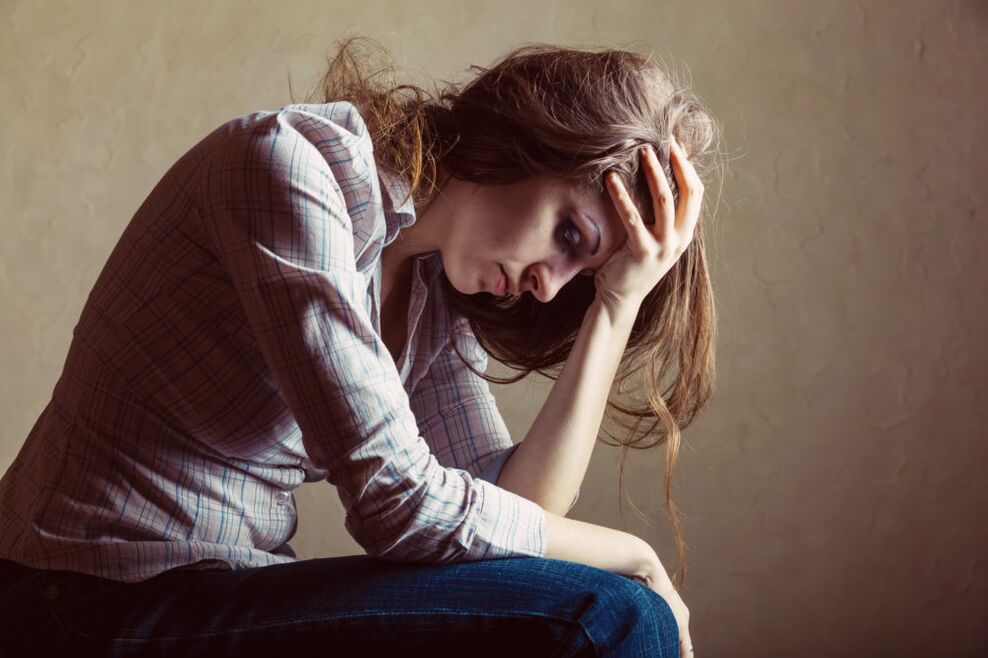 Depressioun - e provozéierenden Faktor an der Erscheinung vun Alkohol Ofhängegkeet a Frae